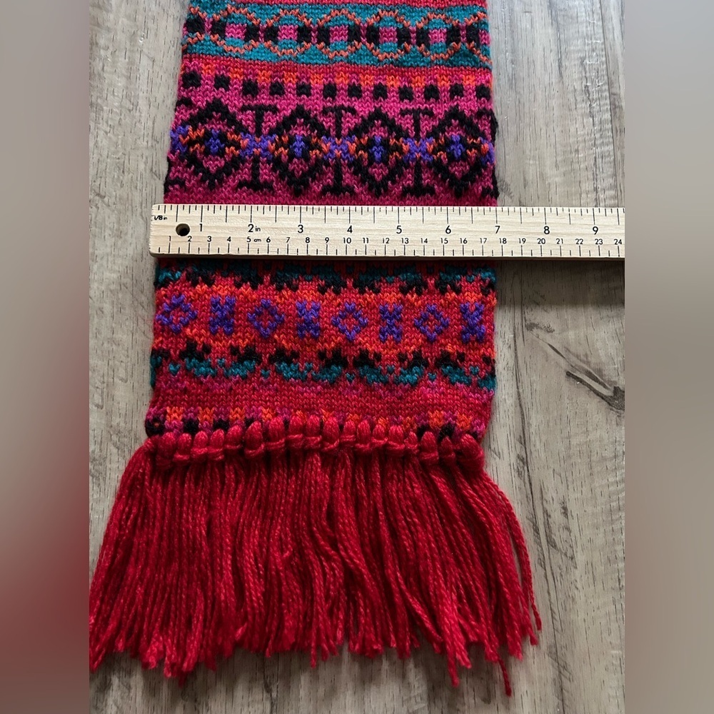 Nordic Vibrant red Pink green Patterned Scarf fringe winter cabincore snow - Picture 6 of 7